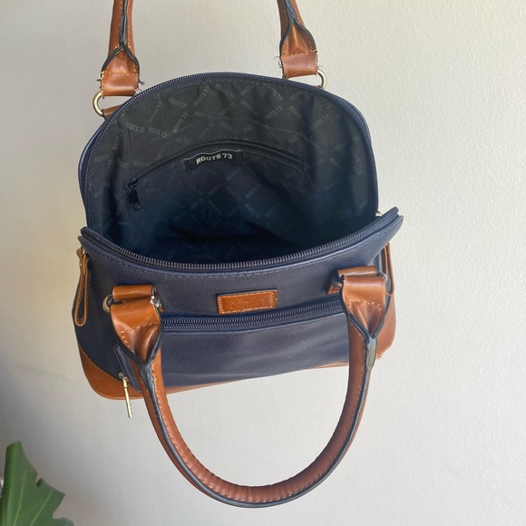 Navy Roots 73 Rounded Bag - Picture 5 of 8